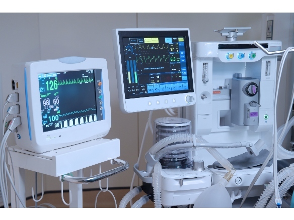 medical devices showcasing application of injection molding pastics